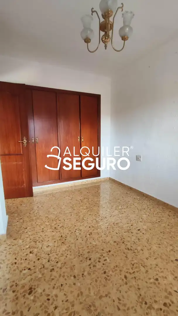 Wohnung zur Miete in Campanar , Barrio de Campanar