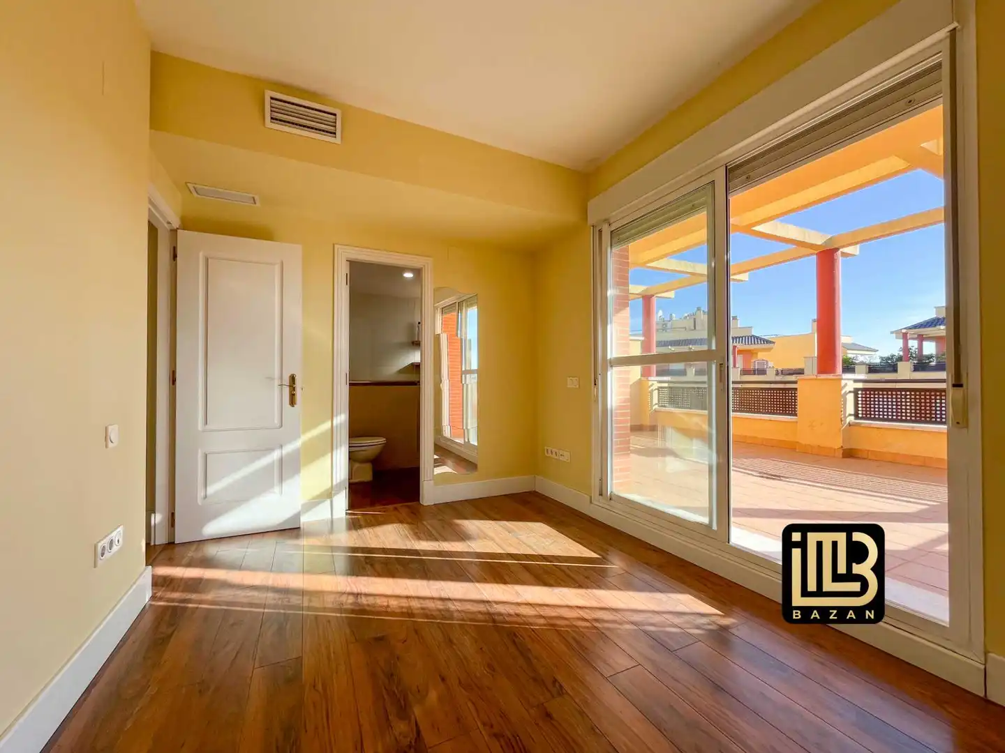 Balcony of Attic for sale in San Juan de Aznalfarache  with Air Conditioner, Heating and Terrace