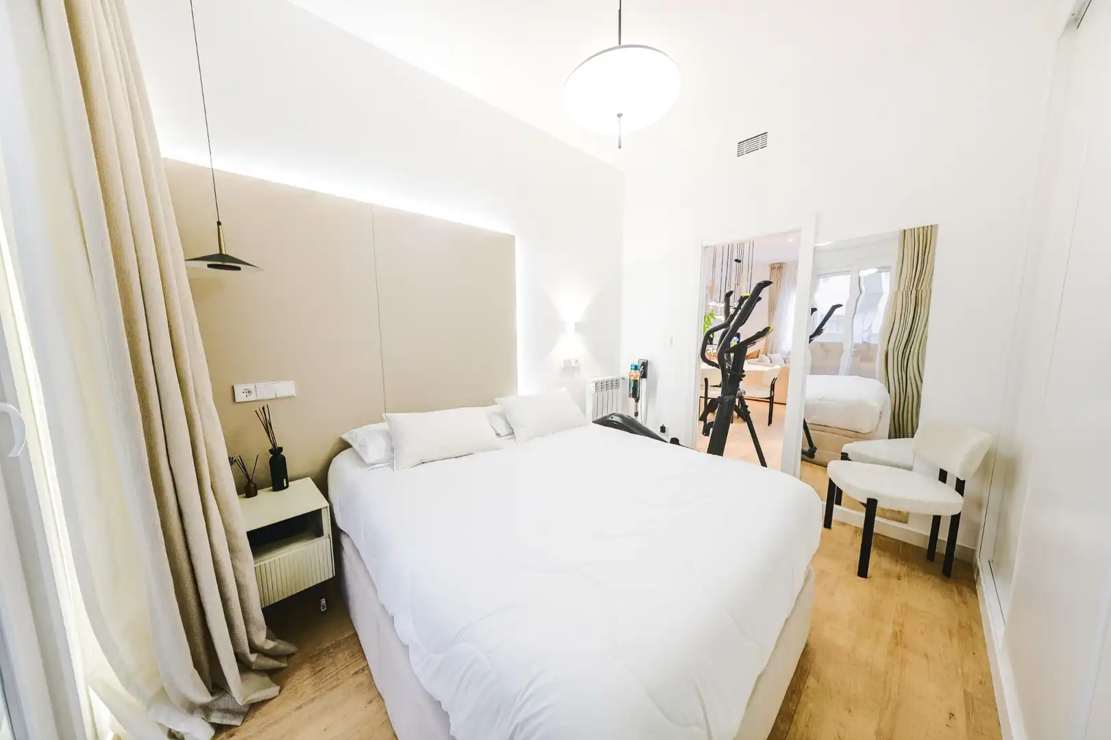Bedroom of Attic for sale in Madrid  with Air Conditioner, Heating and Parquet flooring