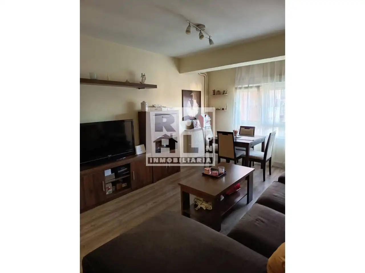 Living room of Flat for sale in León Capital   with Heating, Parquet flooring and Terrace