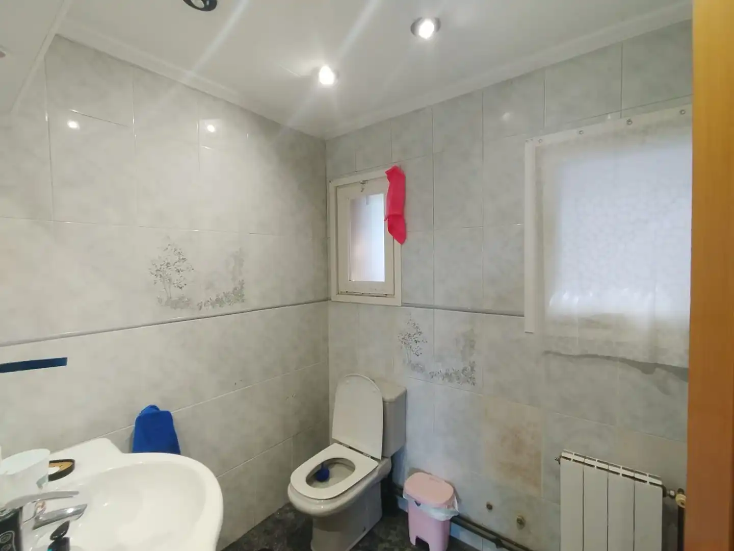 Bathroom of Flat for sale in Palamós