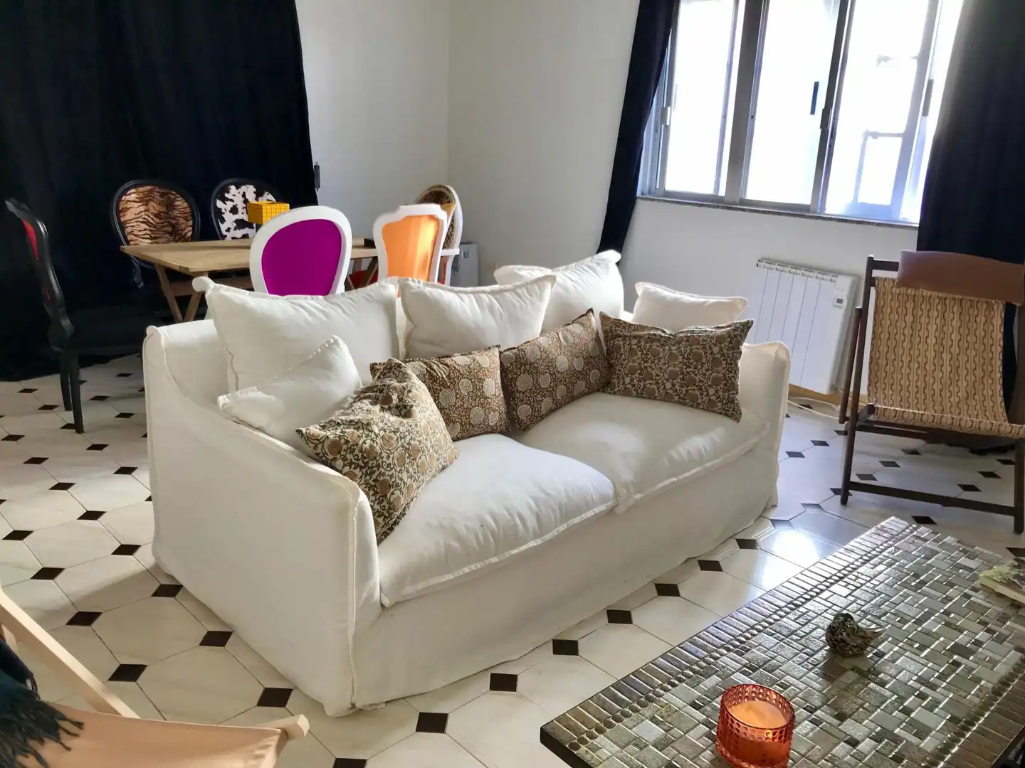 Sala d'estar de Casa o xalet en venda en Noia amb Balcó