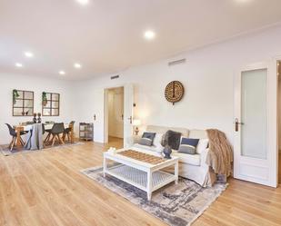 Living room of Flat to rent in  Barcelona Capital  with Air Conditioner and Heating