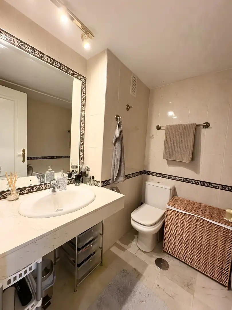 Apartament amb piscina en venda a Nueva Andalucía, imagen 16