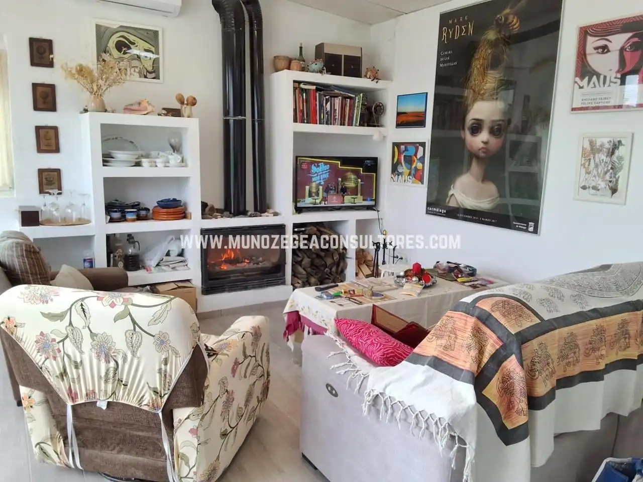 Sala d'estar de Casa o xalet de lloguer en Lucena amb Aire condicionat, Jardí privat i Terrassa