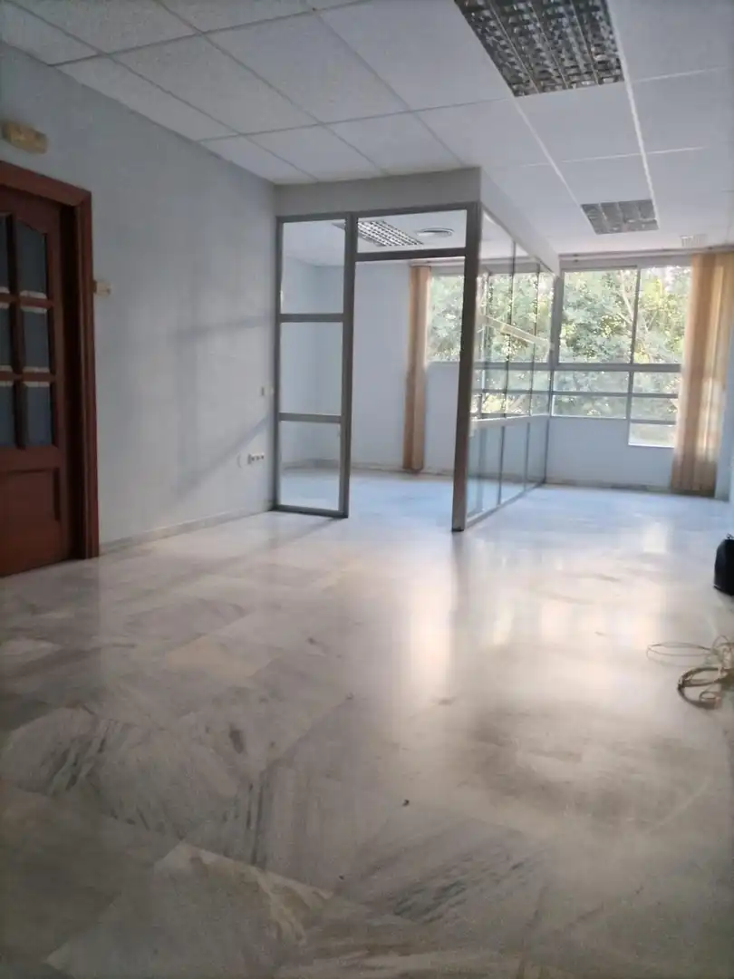 Büro zum Verkauf in Carretera de Cádiz
