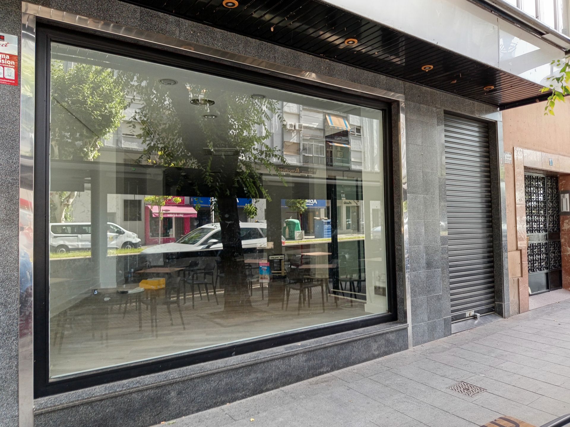 Local de lloguer a Avenida de Andalucía, Hospital,  Jaén Capital