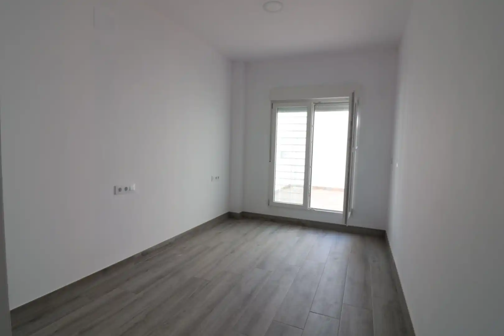 Bedroom of Flat for sale in Sevilla  with Air Conditioner