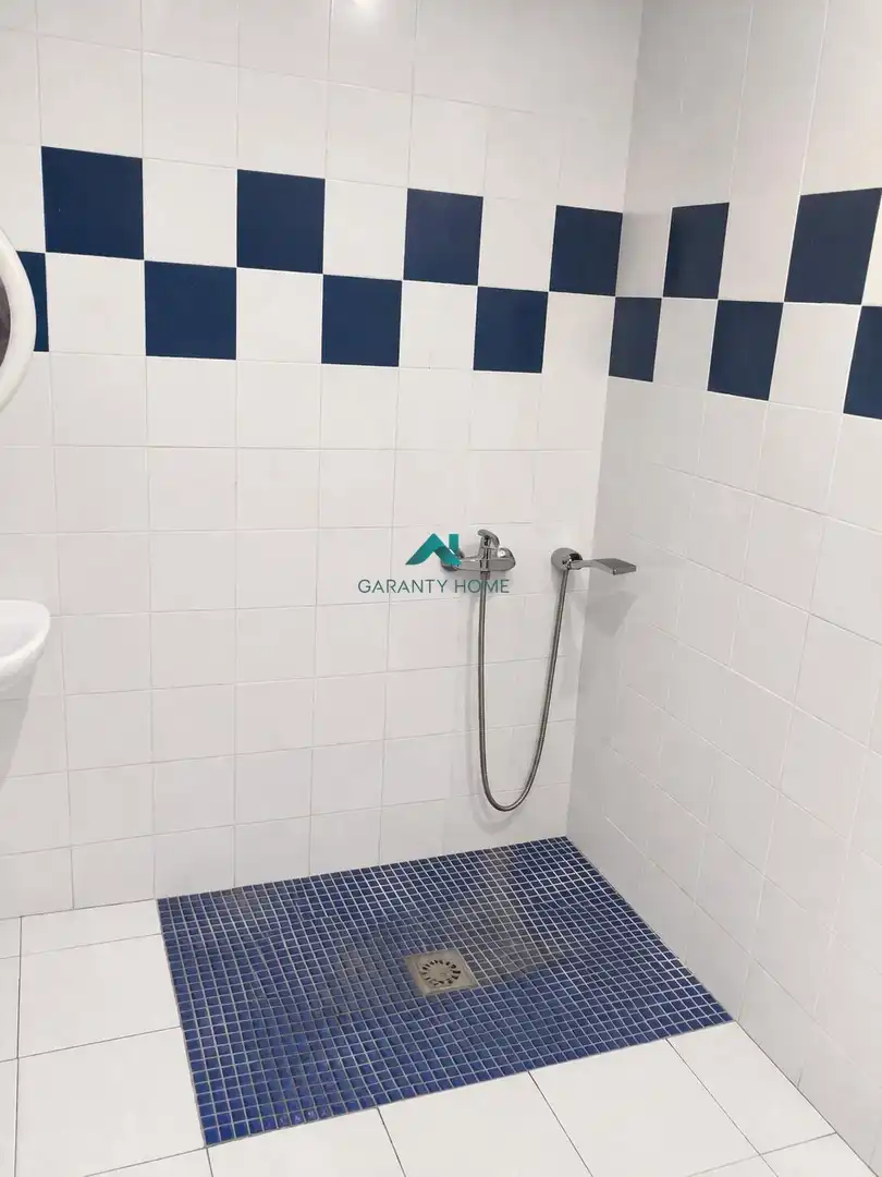 Badezimmer von Fabrikhallen zur Miete in Sagunto / Sagunt