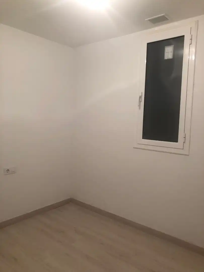 Wohnung zur Miete in Carrer de Rocafort, La Nova Esquerra de l'Eixample