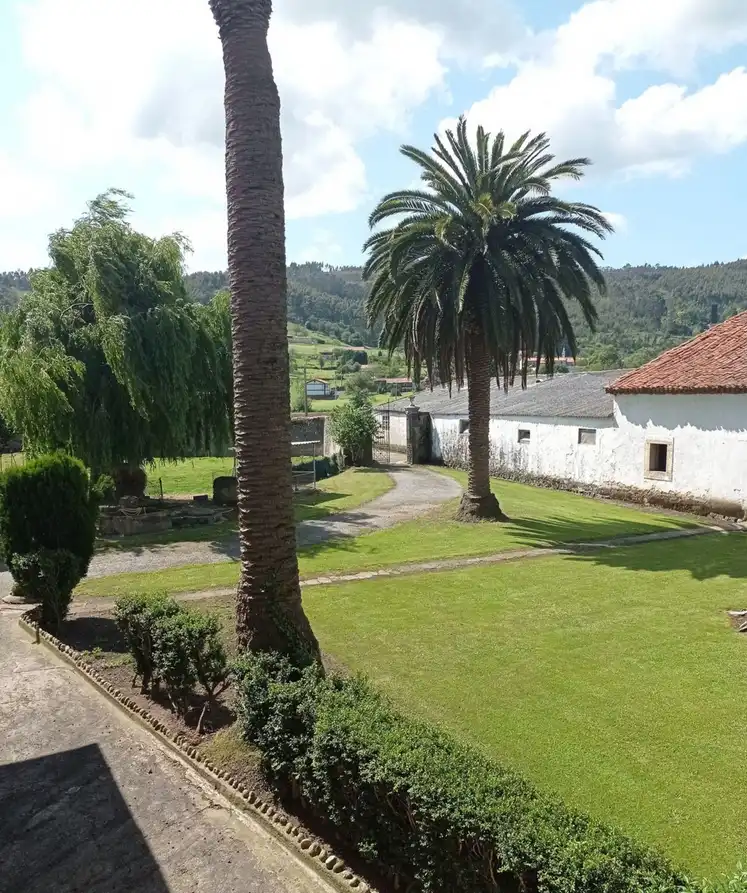 Vista exterior de Edifici en venda en Carreño
