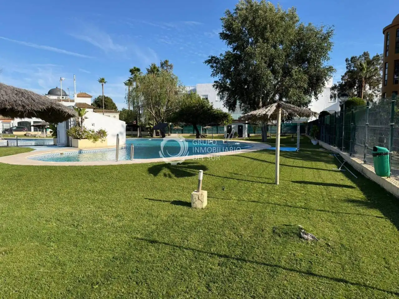 Piscina de Dúplex en venda en Los Gallos