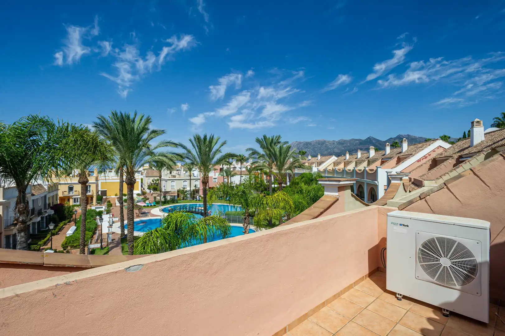 Casa adosada en venta en Lugar Urbanizacion Bahia Marbella, Bahía de Marbella