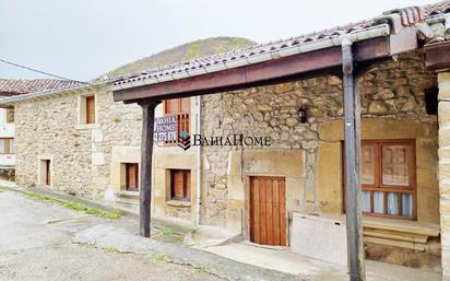 Außenansicht von Haus oder Chalet zum verkauf in Polaciones mit Terrasse und Balkon