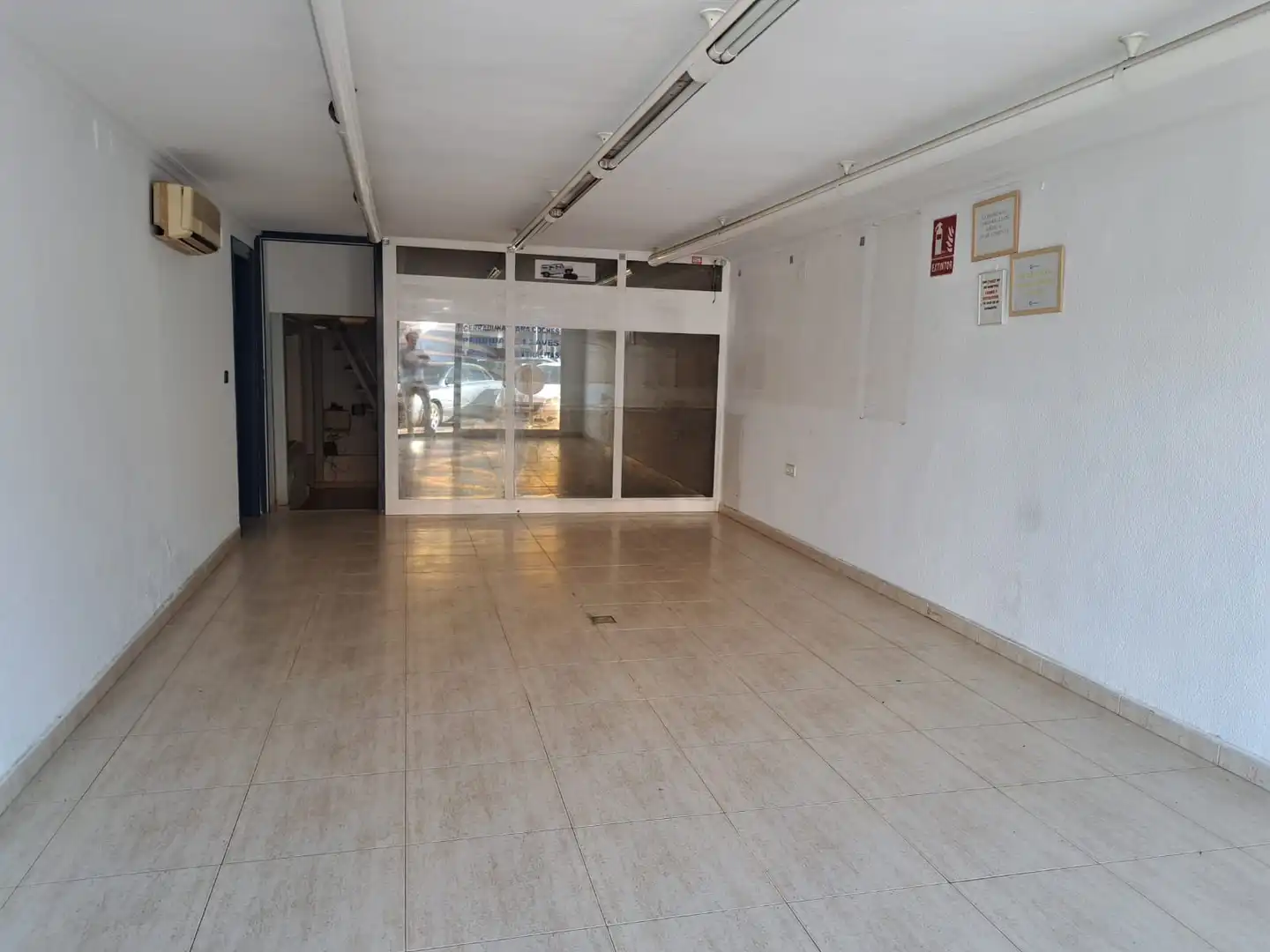 Local de alquiler en Cartagena con Aire acondicionado