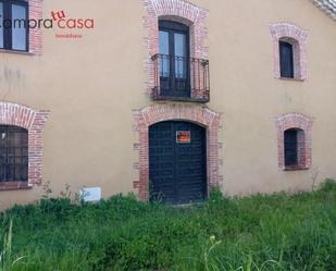 Exterior view of Country house for sale in Torre Val de San Pedro  with Heating