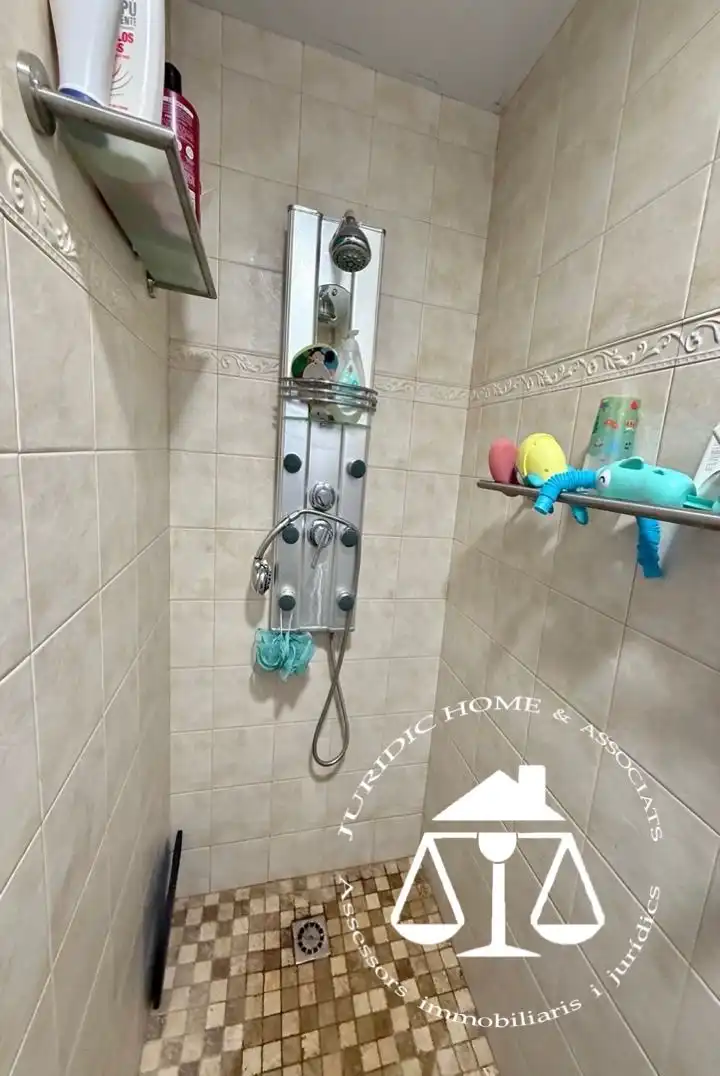 Bany de Casa adosada en venda en Sabadell amb Aire condicionat, Calefacció i Terrassa