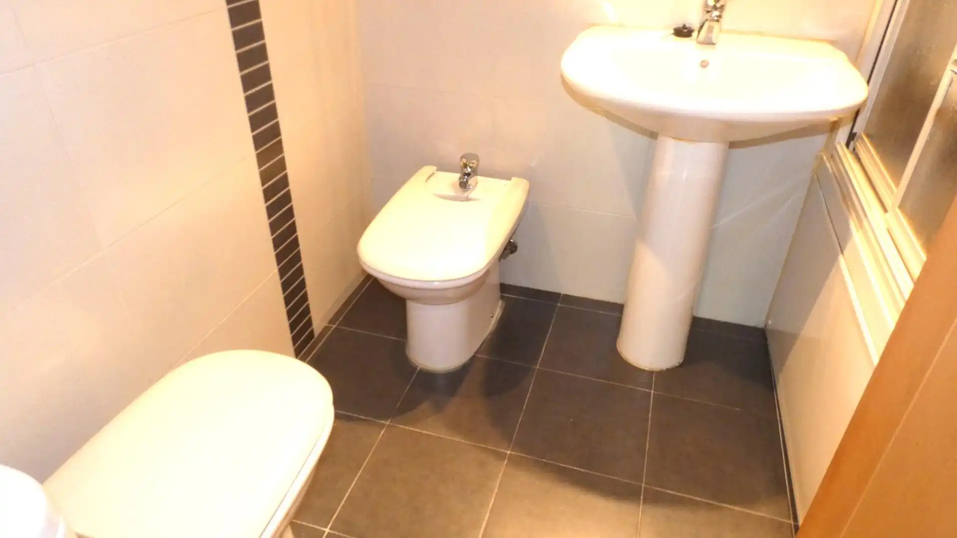Bany de Pis de lloguer en Utebo amb Aire condicionat, Calefacció i Parquet