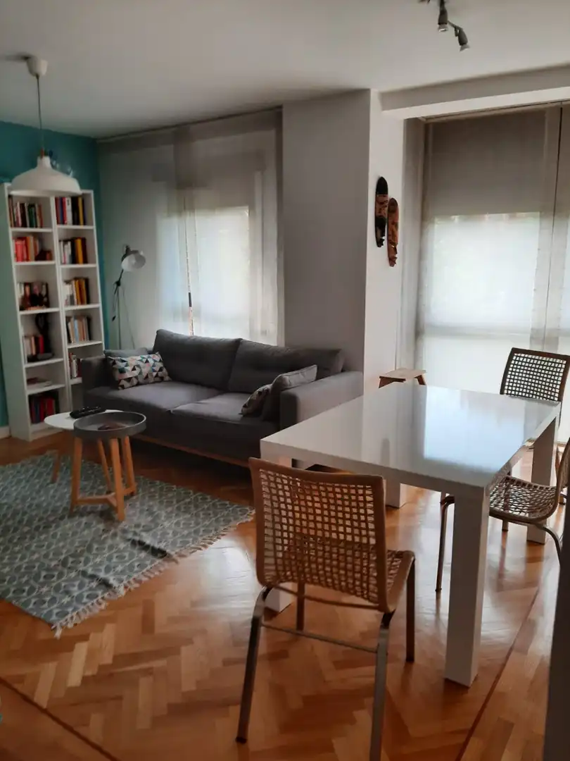 Sala d'estar de Pis de lloguer en  Madrid Capital amb Aire condicionat, Calefacció i Parquet