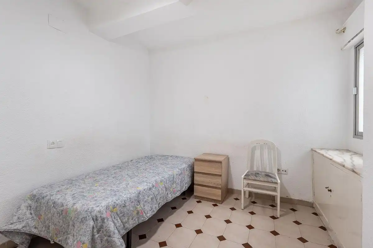 Habitación de Piso en venta en Granada con Terraza