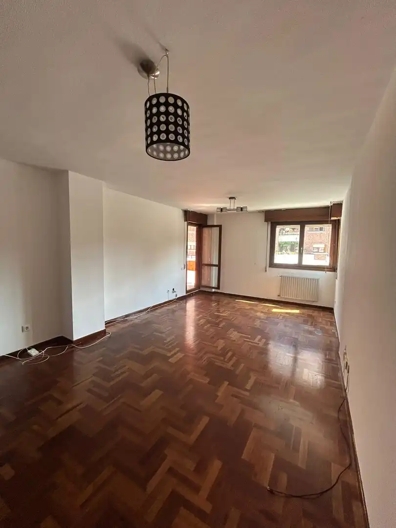 Living room of Flat for rent in Oviedo   with Heating, Private garden and Terrace