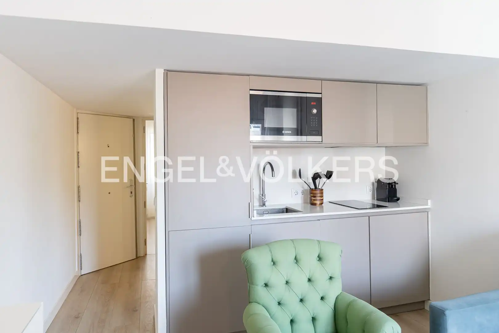 Kitchen of Flat for rent in Madrid  with Air Conditioner, Heating and Terrace