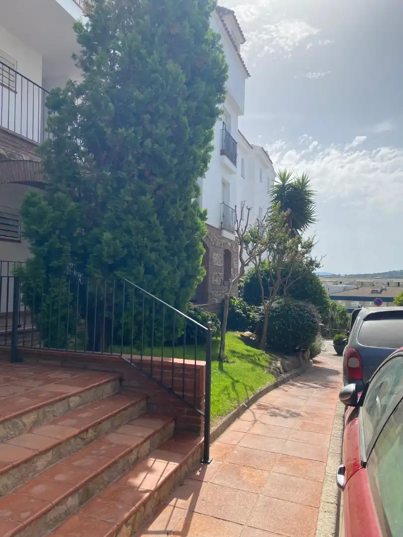 Vista exterior de Apartamento de alquiler en Lloret de Mar con Amueblado, Lavadora y Balcón