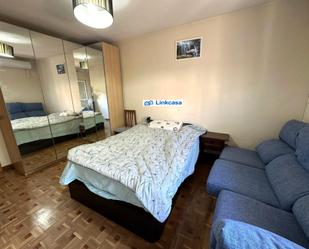 Bedroom of Flat for sale in  Madrid Capital  with Air Conditioner, Terrace and Balcony