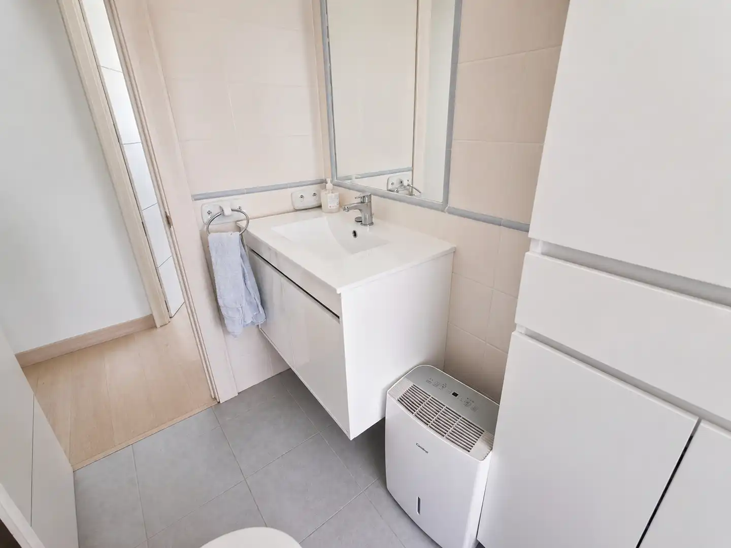 Baño de Piso de alquiler en Santander con Calefacción, Amueblado y Horno