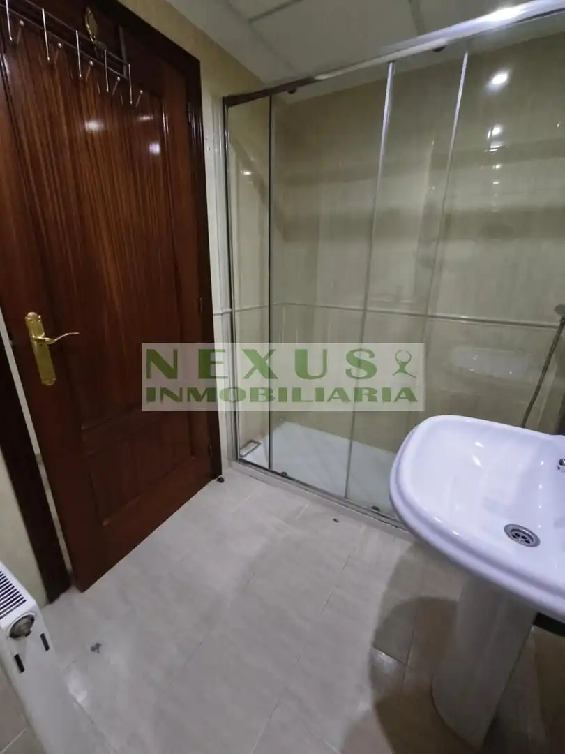 Baño de Piso en venta en Cáceres con Aire acondicionado, Calefacción y Terraza