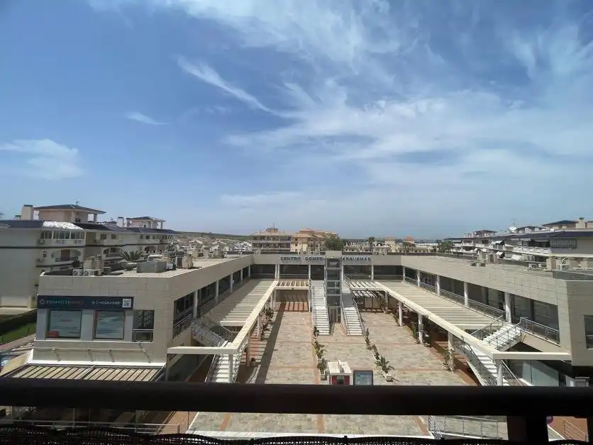 Terrassa de Apartament en venda en Torrevieja amb Aire condicionat, Terrassa i Moblat