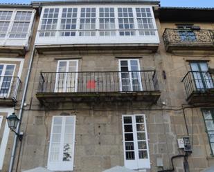 Vista exterior de Casa adosada en venda en Santiago de Compostela  amb Balcó