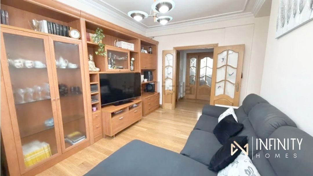 Sala d'estar de Pis en venda en Bilbao  amb Calefacció