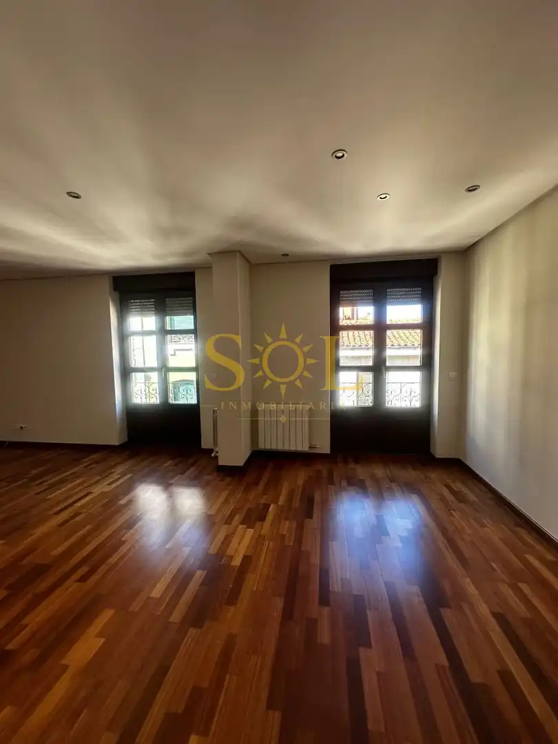 Duplex with lift for sale in Calle las Varillas, imagen 2
