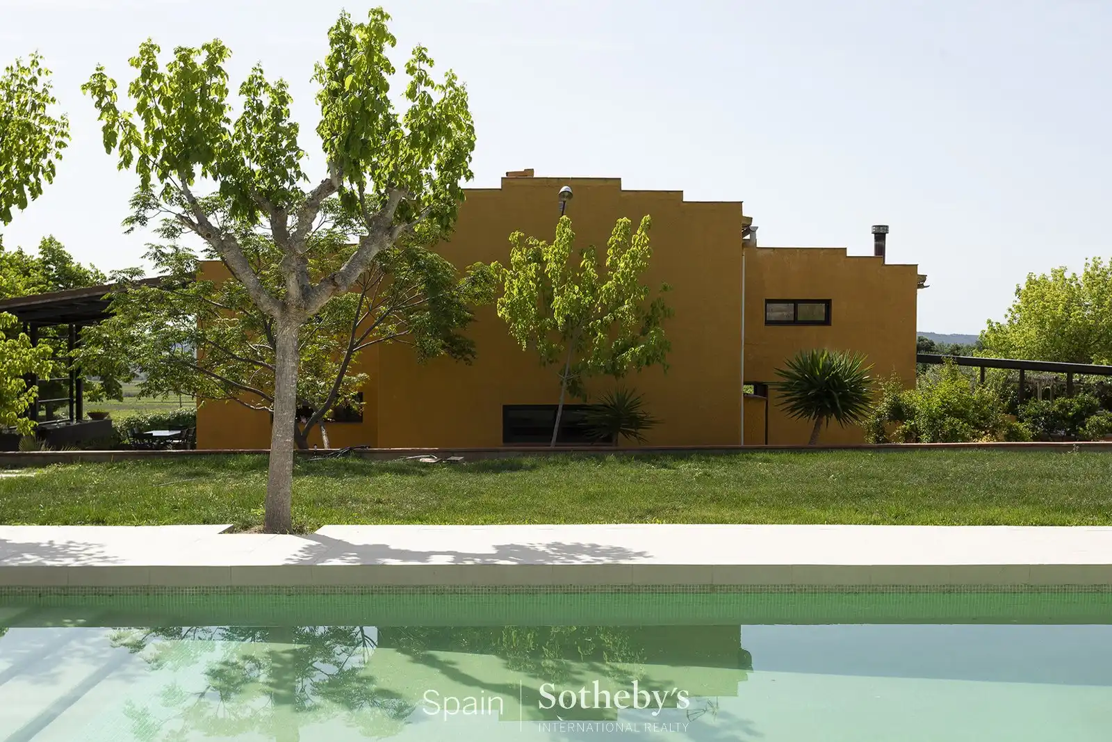 Casa amb piscina en venda a Castellví de la Marca
