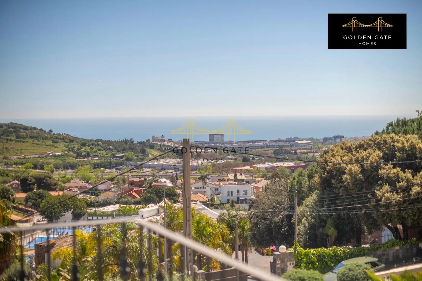 Vista exterior de Casa o chalet en venta en Badalona con Aire acondicionado, Calefacción y Jardín privado