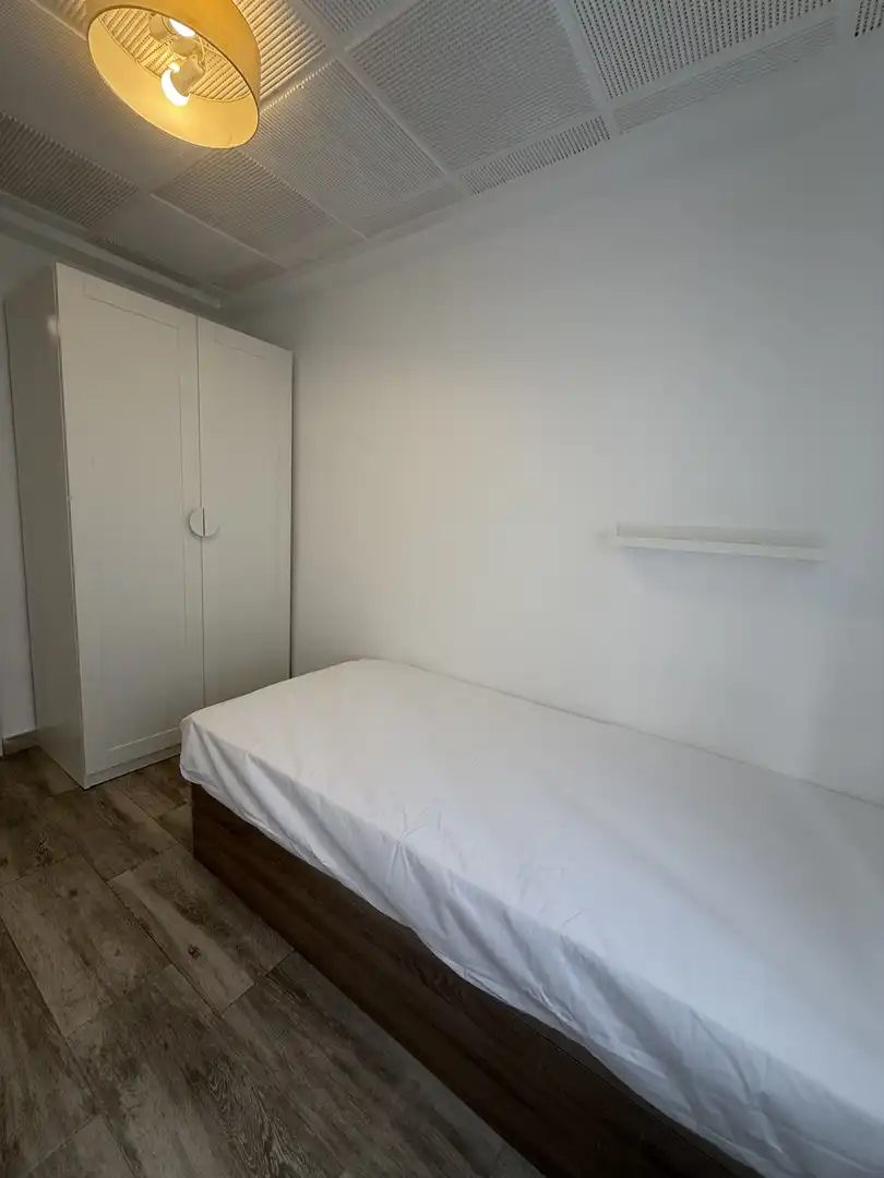 Schlafzimmer von Wohnung zur Miete in  Valencia Capital mit Klimaanlage