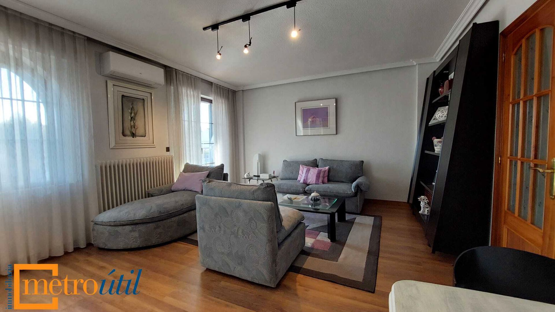 Sala de estar de Casa adosada en venta en Salamanca Capital con Aire acondicionado, Calefacción y Parquet