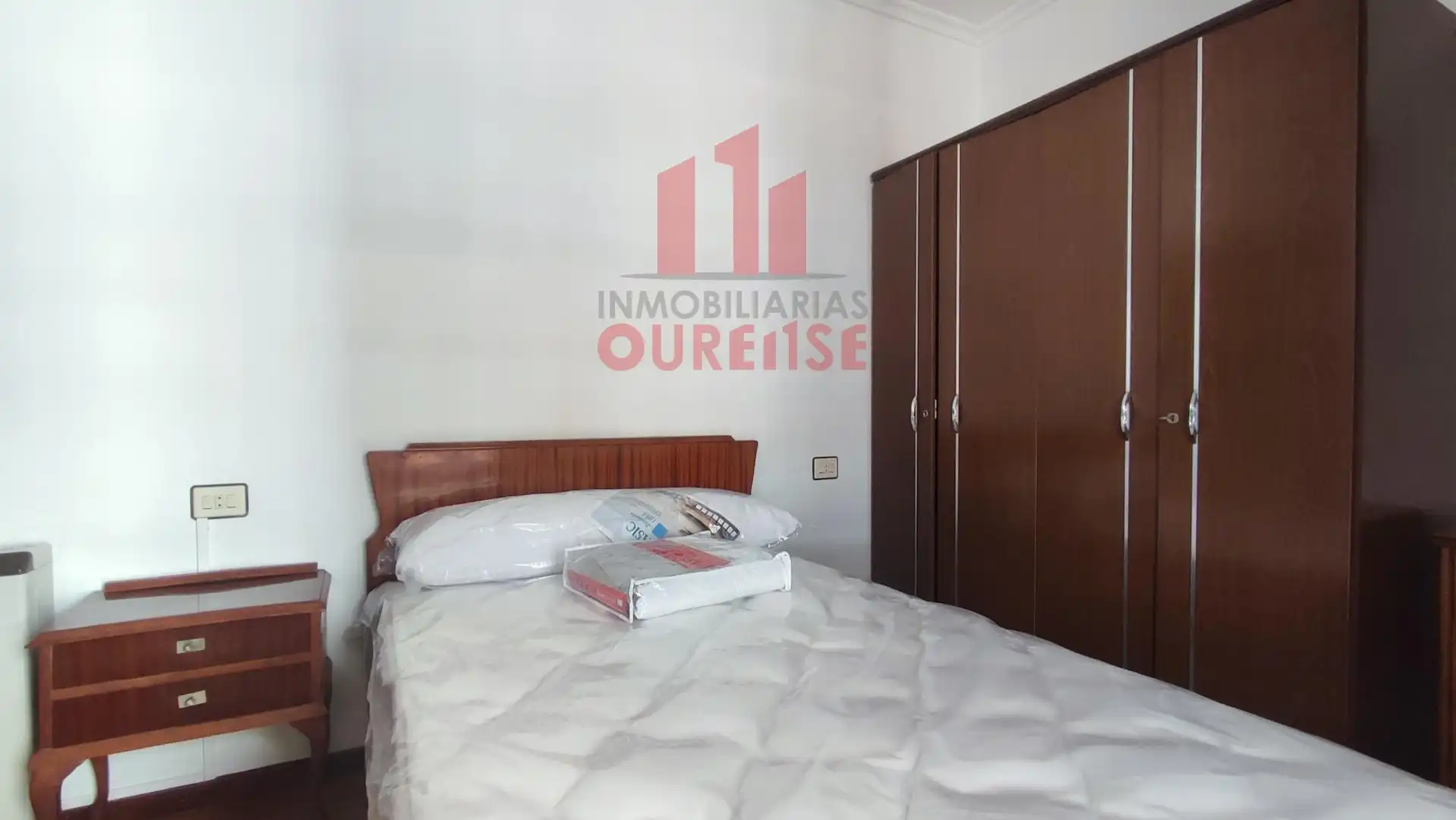 Bedroom of Flat for share in Ourense Capital   with Heating and Furnished