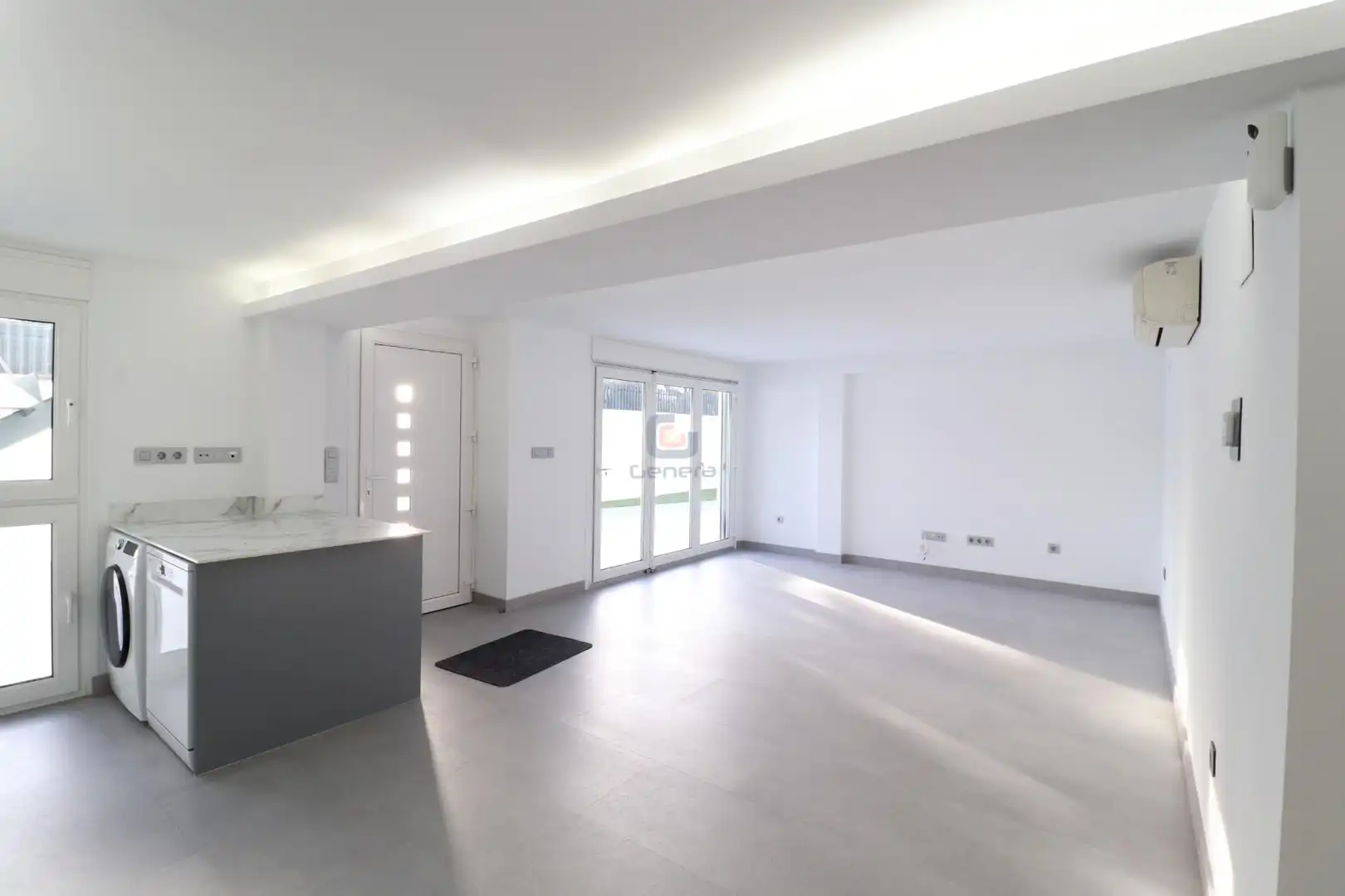 Houses for sale in El Campello  with Air Conditioner, Private garden and Terrace