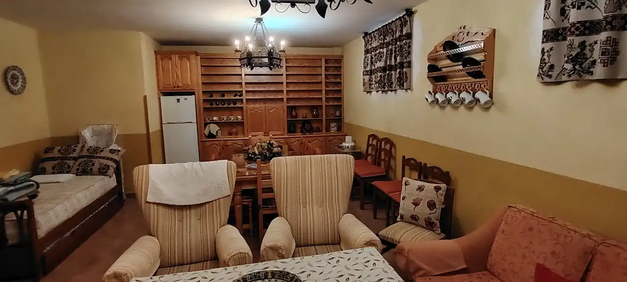 Sala d'estar de Casa o xalet en venda en Linares amb Aire condicionat, Calefacció i Jardí privat
