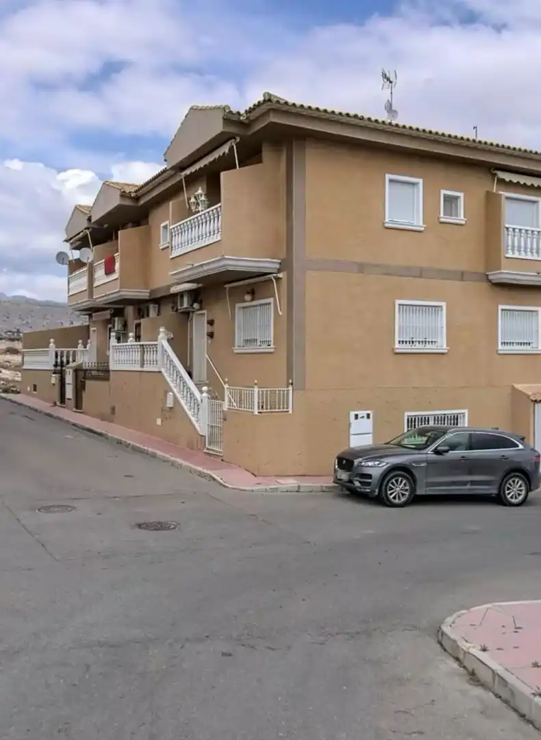 Vista exterior de Casa adosada en venta en Fortuna