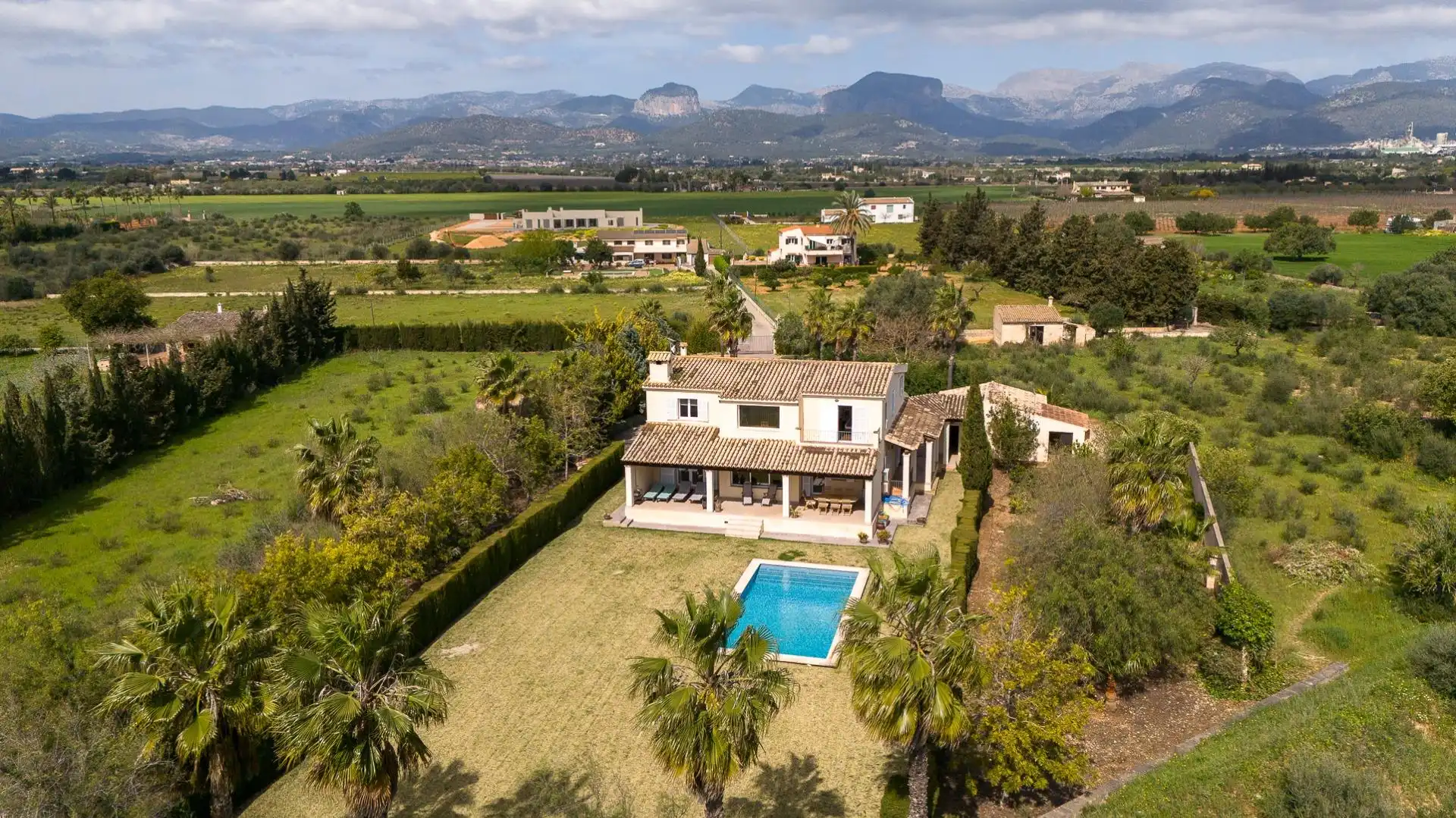 Vista exterior de Casa o chalet de alquiler en Binissalem con Aire acondicionado, Calefacción y Jardín privado