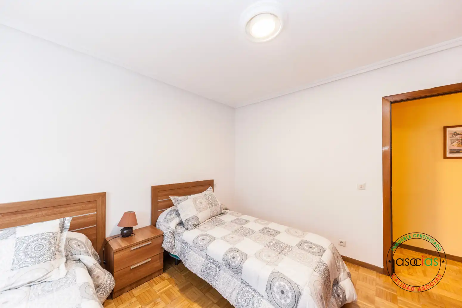 Habitación de Piso en venta en Gijón  con Parquet y Trastero