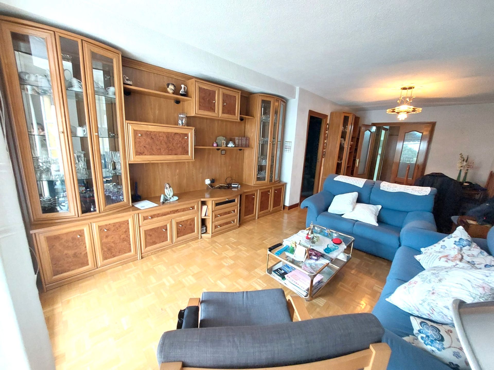 Living room of Flat for sale in Alcorcón  with Heating, Parquet flooring and Terrace