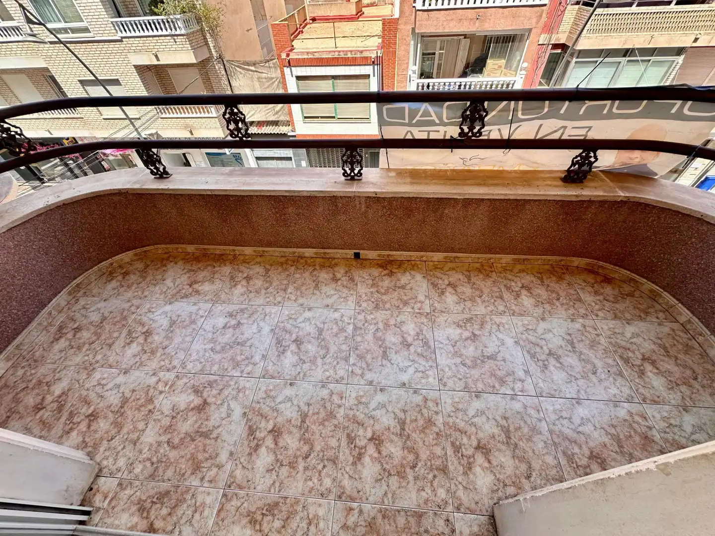 Terraza de Apartamento en venta en Torrevieja con Aire acondicionado, Jardín privado y Amueblado