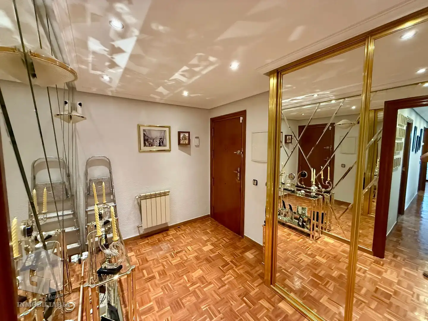 Flat for sale in Ensanche