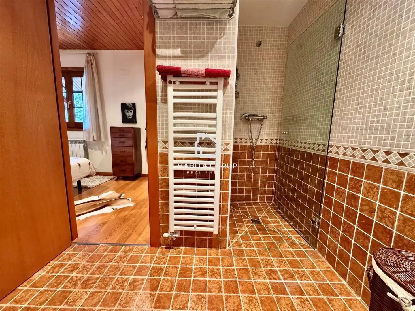 Baño de Dúplex en venta en Alp con Calefacción, Terraza y Trastero