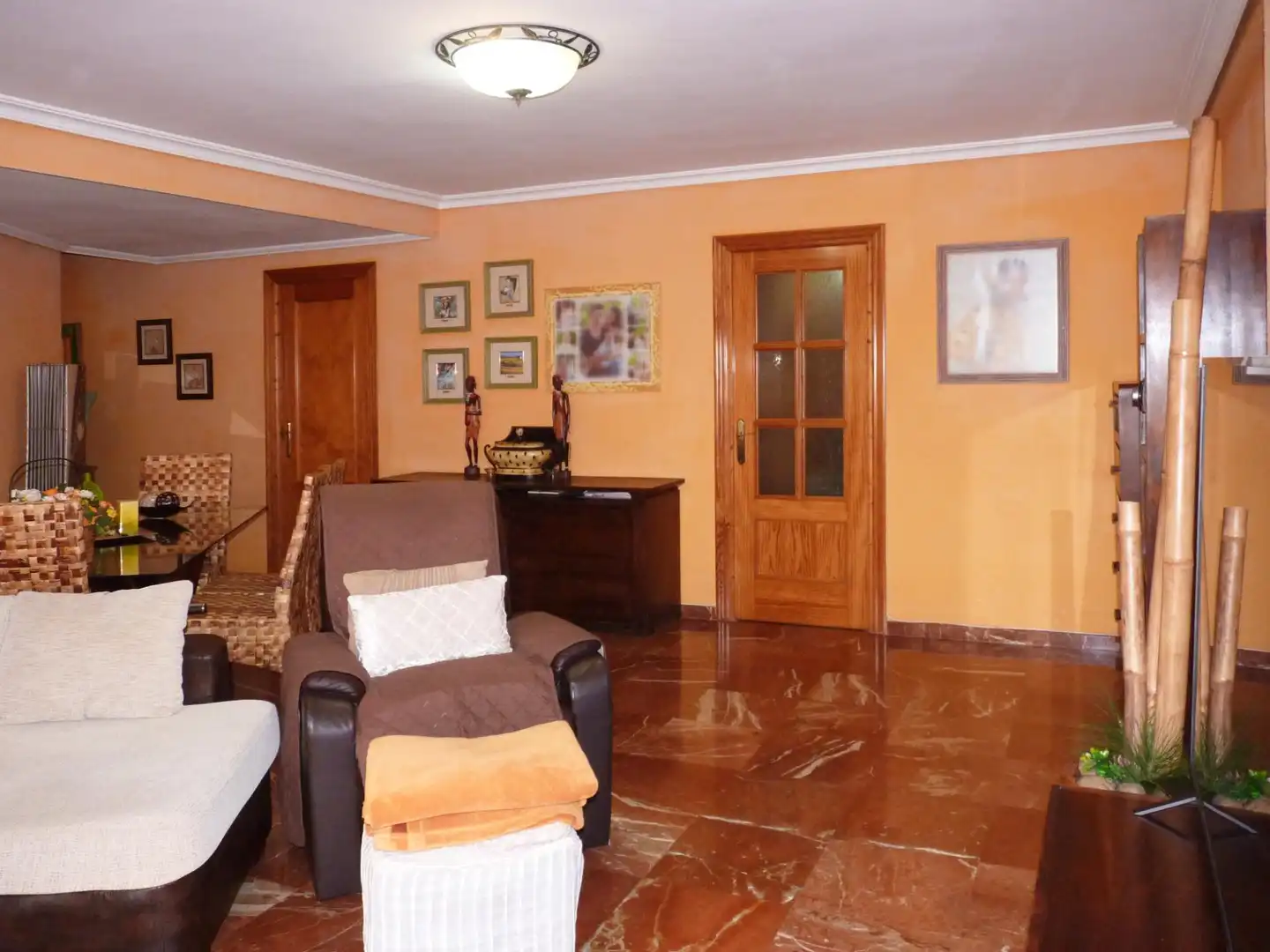 Flat for sale in Sevilla  with Air Conditioner and Storage room