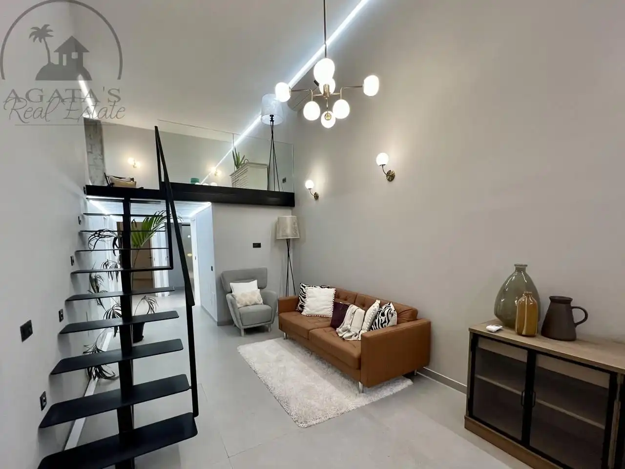 Sala d'estar de Planta baixa en venda en Santa Cruz de Tenerife amb Aire condicionat i Moblat